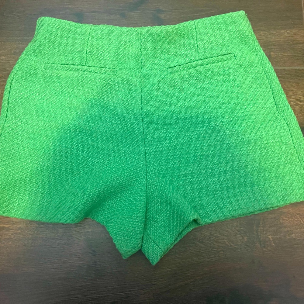Zara shorts, size medium, used in good condition